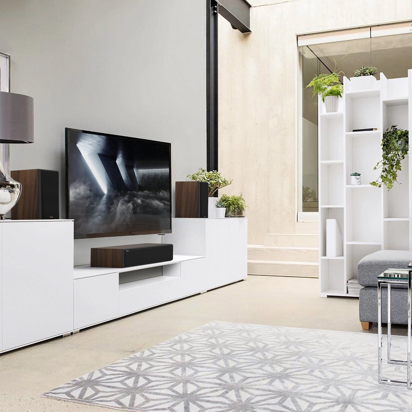 Klipsch RP-600M II Bookshelf Speakers - Pair