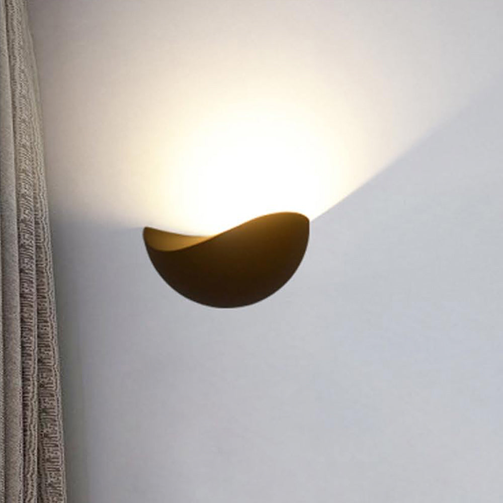 Wall Light, 240VAC, 7W, IP54, 2700K, Up or Down facing, Sand black